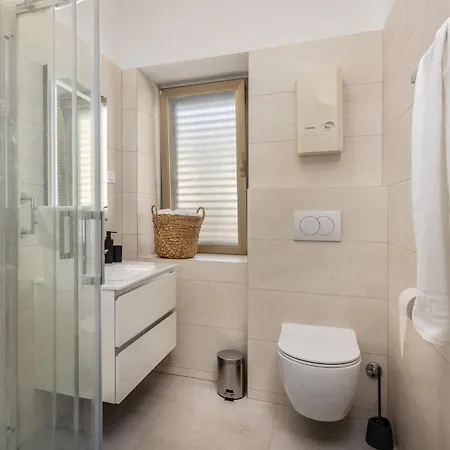 Semesterbostad 4 Bedroom Lovely In *